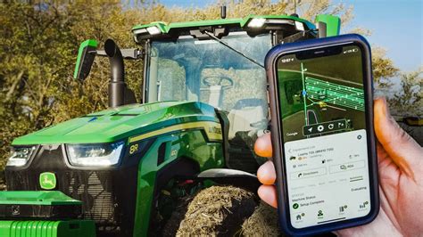 John Deere's fully autonomous tractor - YouTube