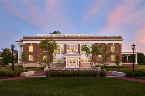 Stewart Student Center, Episcopal High School - Voith and Mactavish Architects