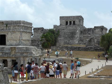 Mexico, Tulum – Looking back in time at the Mayan culture – IT'S A DOGS LIFE