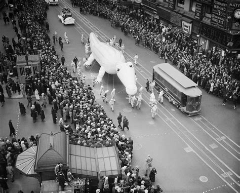 Quirky Vintage Photos of the Macy’s Thanksgiving Day Parade - History ...