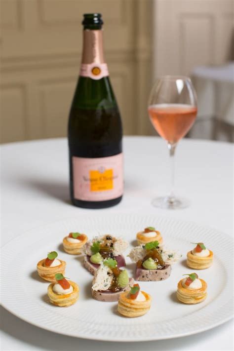 Champagne and food pairings to ‘turn the lights on in your mouth’