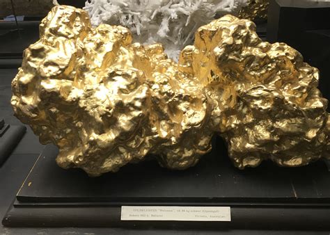 Largest gold nugget ever found - atilabubble