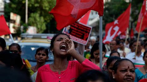 10 killed as Indian caste protests turn violent - CNN