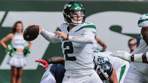 Zach Wilson's rookie experience on full display in Jets' first win