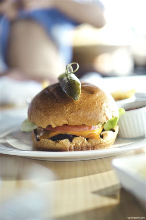 Mountain Top Dining 2,900 ft Above Banff: Sky Bistro | Foodgressing