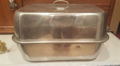 Vintage Comet Aluminum Rectangular Roasting Pan With Vented | Etsy | Roasting pan, Vintage ...