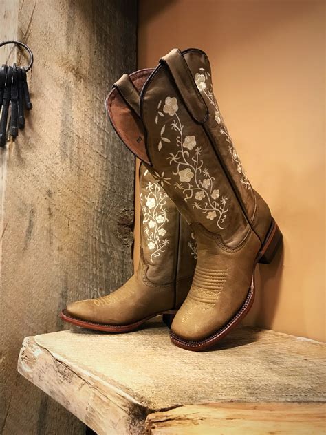 Women’s Floral Embroidery Cowgirl Square Toe Boots ( Tan ) – El Potrerito