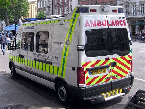 File:Saint.john.ambulance.london.arp.jpg - Wikipedia