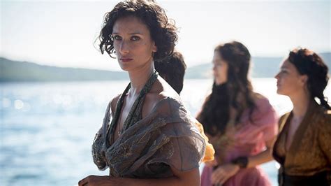 The Dresses From Dorne Worn In The 'Game Of Thrones' Finale Make For ...