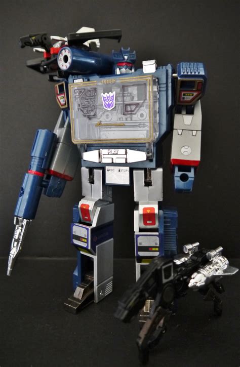 Transformers G1 Commemorative Edition Soundwave – Supar Robo