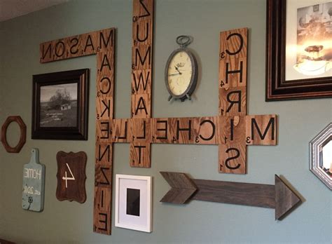 DAANIS: Scrabble Wall Art Family Names Generator