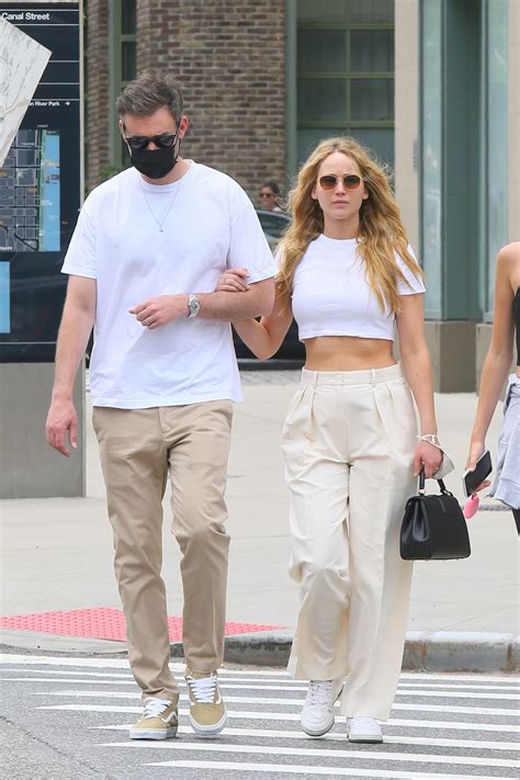 Jennifer Lawrence With Her Husband - New York 05/22/2021 • CelebMafia