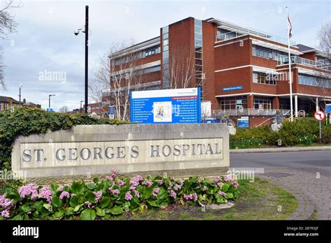 St. George's Hospital, Tooting High Resolution Stock Photography and Images - Alamy