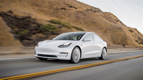 The $35,000 Tesla Model 3 Is Finally Available to Order | Automobile Magazine