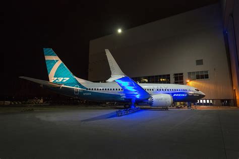 Southwest Airlines places 100 firm orders for Boeing 737 MAX 7