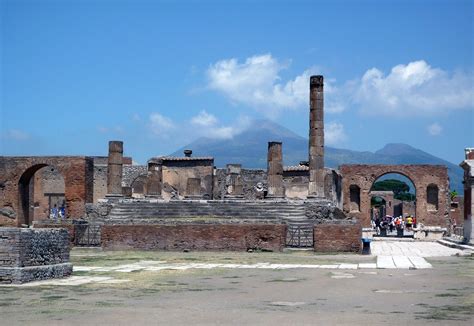 Smarthistory – The rediscovery of Pompeii and the other cities of Vesuvius