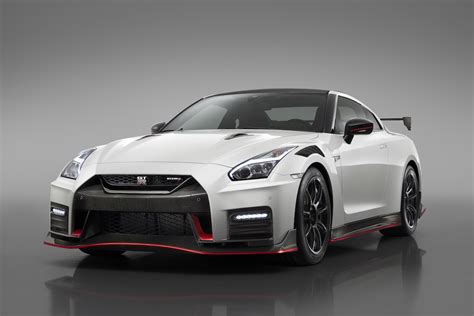 NEWS: Nissan releases 50th Anniversary GT-R and upgrades Track, NISMO editions | Japanese ...