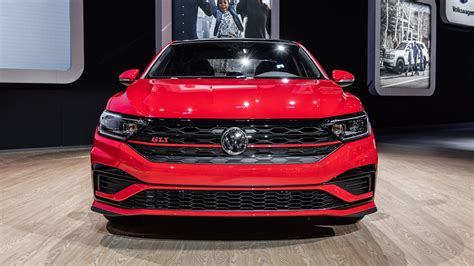 The 2019 VW Jetta GLI Follows the GTI’s Template