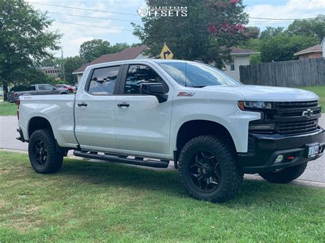 2020 Chevrolet Silverado 1500 with 20x9 1 Fuel Avenger and 295/65R20 Nitto Ridge Grappler and ...