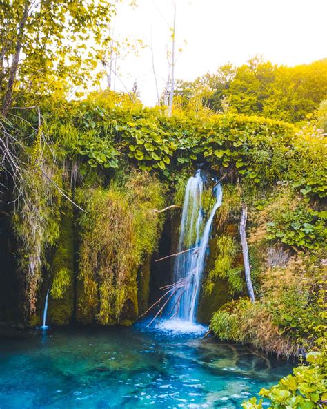 5 Reasons to Never Visit Plitvice Lakes National Park (+1 Reason to Visit)