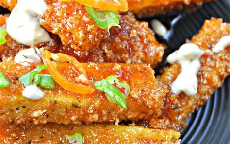 Tofu Sticky Fingers With Blue Cheese Sauce [Vegan] | Blue cheese sauce ...