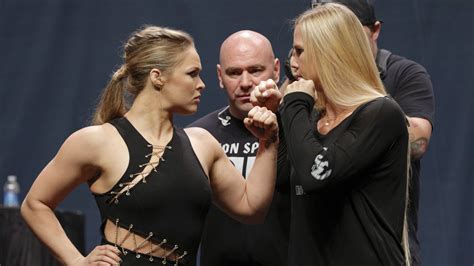 UFC 193: Ronda Rousey vs. Holly Holm staredown - MMA Fighting