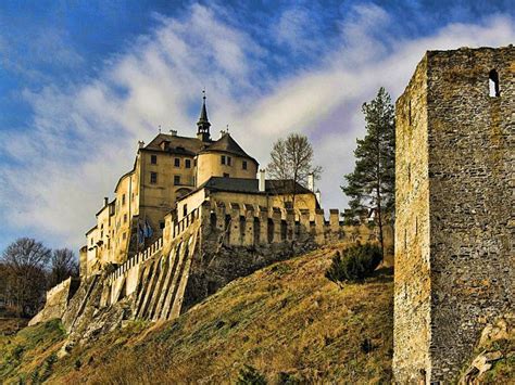 Český Šternberk Castle, Czech Republic | Castillos, Palacios, Fortaleza