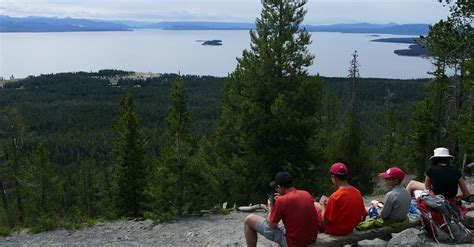 12 Best Hikes in Yellowstone National Park - Trailhead Traveler