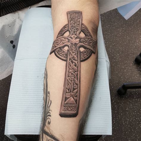 85+ Celtic Cross Tattoo Designs&Meanings - Characteristic Symbol (2019)