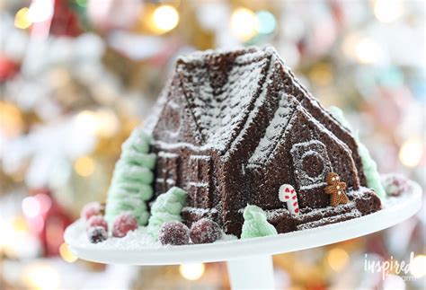 Gingerbread House Gingerbread Cake - festive Christmas dessert