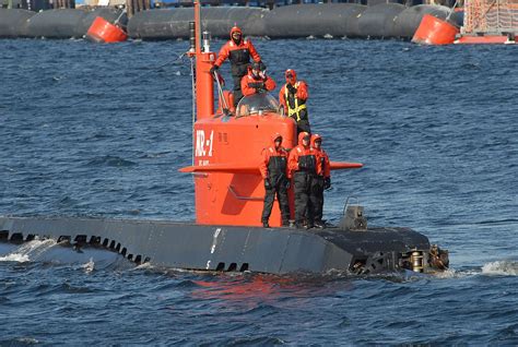 Naval Open Source INTelligence: Life aboard the Navy’s top secret Cold War submarine: The ...