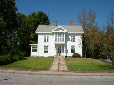 Farmington, NH Real Estate For Sale