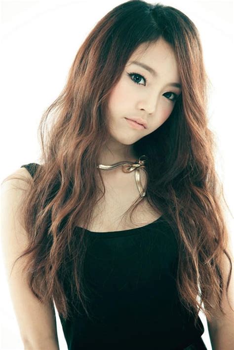 15 Famous Korean Hairstyles for Ladies - SheIdeas