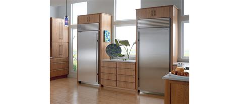 Sub-Zero 36" Classic Refrigerator (BI-36R/S)