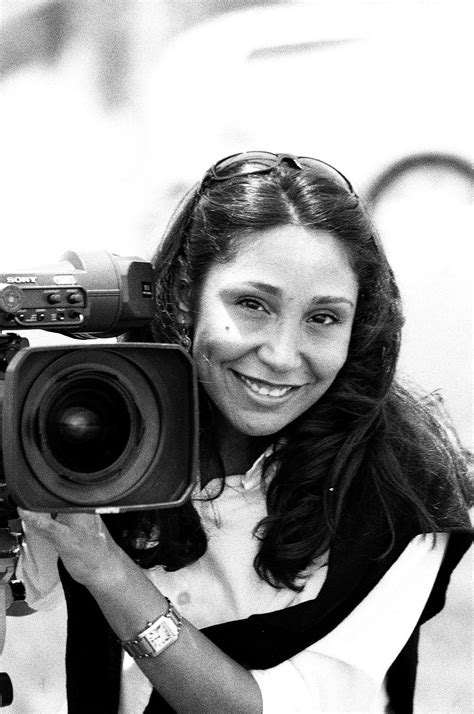 Haifaa Al-Mansour (1974) Al-Hasa, Arabia Saudí. Filmografía: http://www.filmaffinity.com/es ...