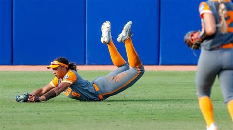 Twitter reaction to Lady Vols defeating Oklahoma State softball