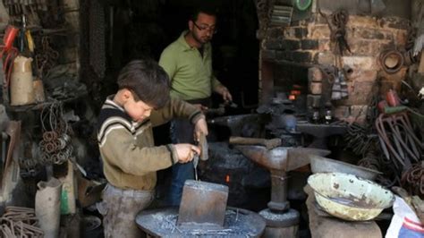 UNICEF: Conflict in Syria forces children into child labour | Human ...