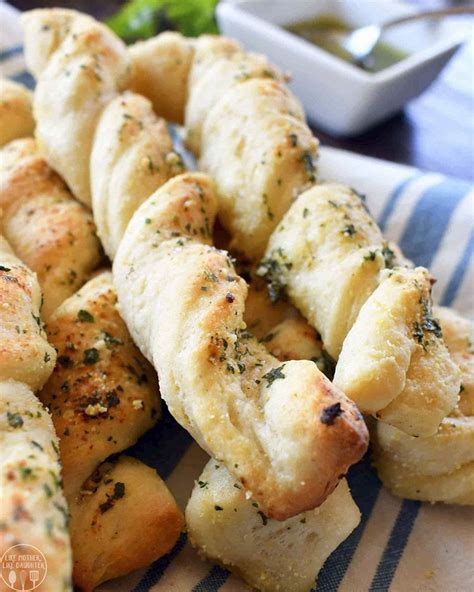 Pillsbury Pizza Crust Recipes Garlic Bread | Recipe Lead