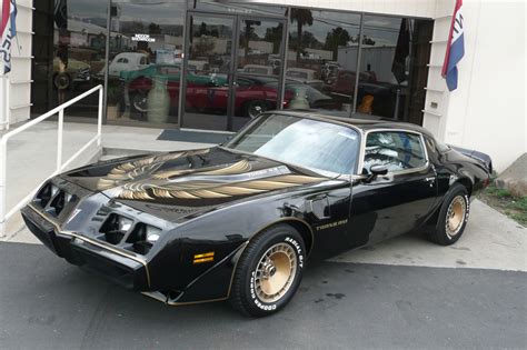 1980 Pontiac Firebird - Information and photos - MOMENTcar