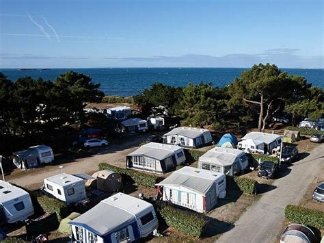 Camping Municipal La Falaise à LOCMARIAQUER, tarifs et réservations