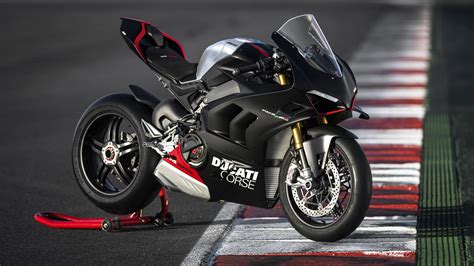 Details more than 143 panigale v4 hd wallpaper latest - xkldase.edu.vn