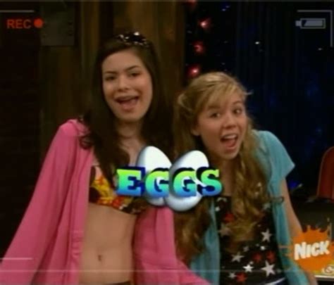 Miranda Cosgrove,Jennette McCurdy (ihatch chicks) - Sitcoms Online Photo Galleries