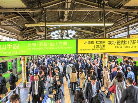 How to navigate Tokyo trains during rush hour – and avoid the crowd | Time Out Tokyo