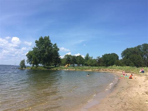 Sunset Park Beach Sturgeon Bay | Great Lakes Guide