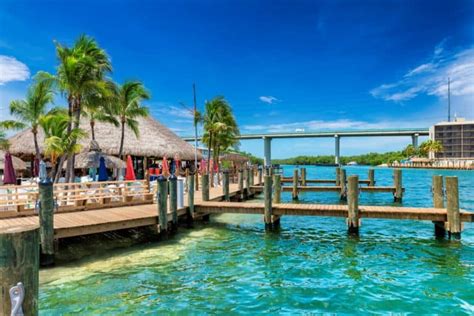 14 Best Restaurants In Key Largo You Must Try - Florida Trippers