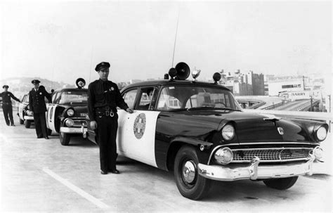 Vintage 1950s San Francisco Police Department squad cars Old Police Cars, Police Dept, Police ...
