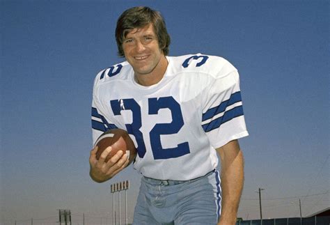 Former Dallas Cowboys great Walt Garrison dead at 79