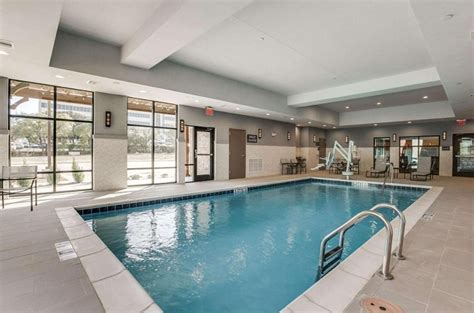 21 Hotels with Indoor Pools in Dallas, TX