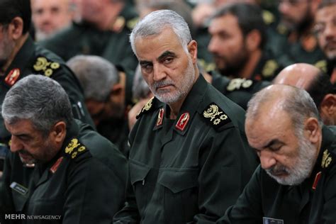 Mehr News Agency - Leader receives IRGC commanders