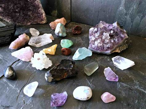 A Beginner's Guide to Healing Crystals | Habits of a Modern Hippie